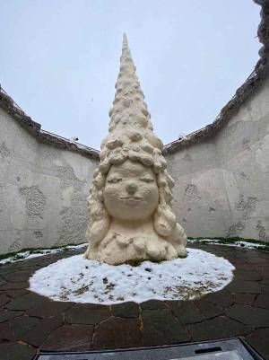 「あ゛ぁぁぁぁぁぁ〜〜〜」　大雪の日　青森県立美術館のスタッフが叫んだ理由に思わずクスッ！