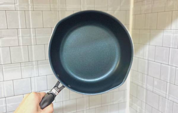 「早く知りたかった」「やってみる」　料理人がすすめる『カレー鍋の洗い方』に反響