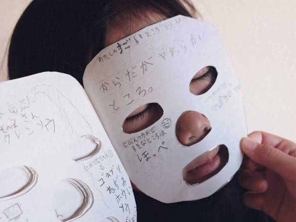 ドラマにハマった家族の『最高すぎるごっこ遊び』をご覧ください