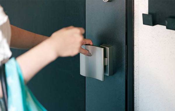 「素晴らしい」「心がイケメン」　外に閉め出された女性を見た、ヤマト配達員が…？