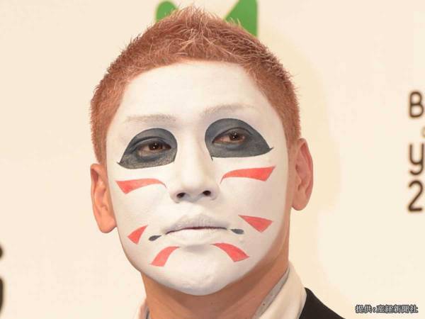 金爆・樽美酒研二、半分だけメイクを落とした『素顔』に反響！