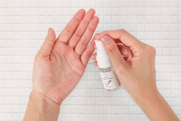 キャンセルで出荷先を失った『食用バラ』　農家が考えた活用法に「コレいいね！」「ほしい」の声