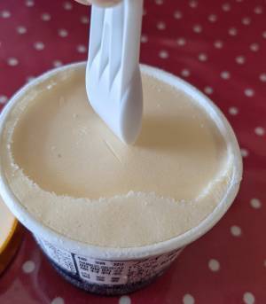 新幹線で販売されている固いアイス　ネット注文したところ前代未聞の注意書きが！