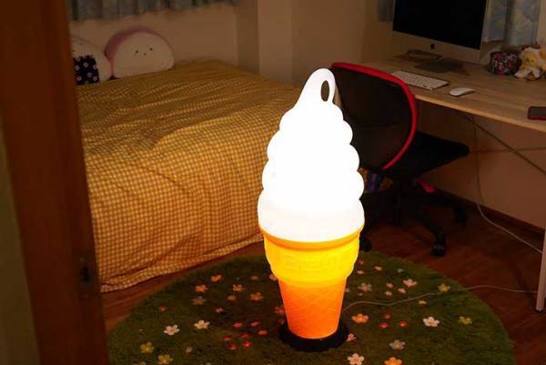 女性の部屋に『うずまき型の照明』　これ、実は？