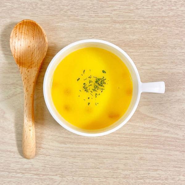 コーンスープの素に、あるものを加えると？　料理人のひと工夫に「コレはおいしそう」「やってみる」の声