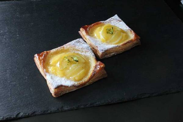 食べるだけでフードロス削減に！　『規格外のフルーツ』を使用したパンが、美味しそう