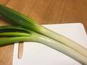 目からウロコ！長ネギのみじん切りはこの方法だとキレイに切れます