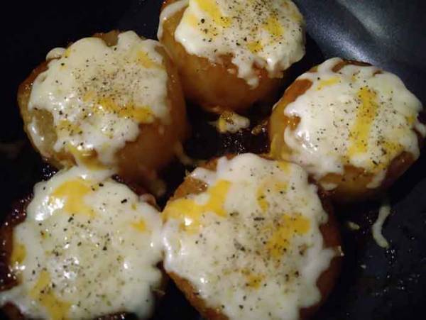 トロ～っと、とろけるチーズがたまらない 大根が主役のステーキを作ってみました！