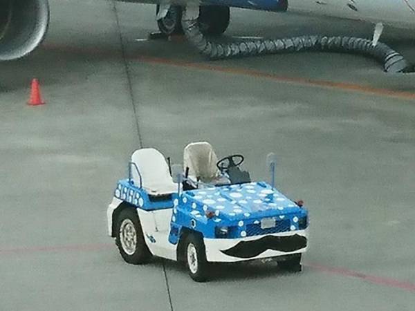 「飛行機に子供ができてた！」　那覇空港での１枚が「最高の光景」と話題に