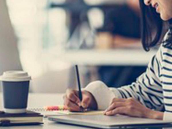 『自宅で仕事ができない人』と『飲食店』を結ぶサービスが便利そう！