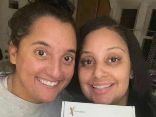 職場で出会い、仲よくなった２人の女性　DNA検査をしたら…結果にびっくり