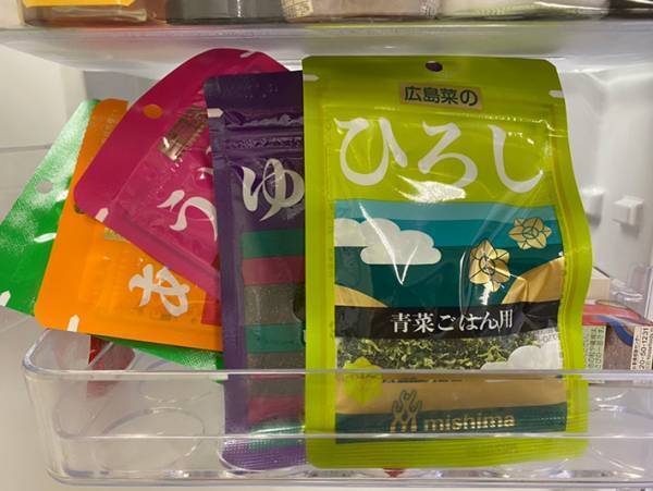 『ゆかり』にこんなに姉妹がいるとは！　さらに見知らぬ男性まで…