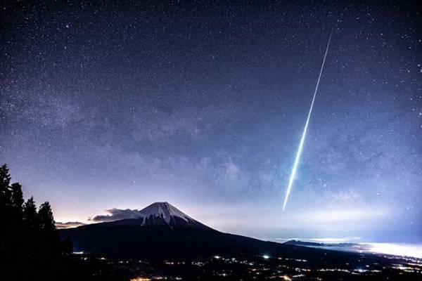 伊豆大島上空で確認された『火球』　とらえた１枚に反響