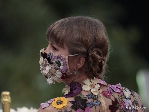 「マスクでワクワクするとは」　セレブたちのマスクファッションが、さすが！