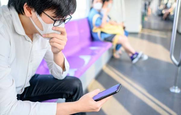 クスリ、ニンマリとする『健康な笑い』　日常用語でサラリと世相を表現する川柳の魅力