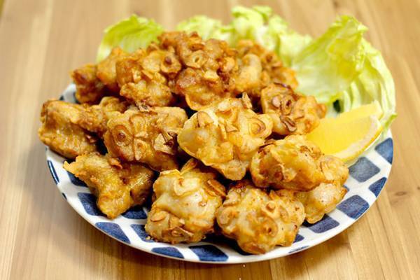 唐揚げに『あるひと手間』を加えると…　「絶対においしいやつ」「天才の発想」