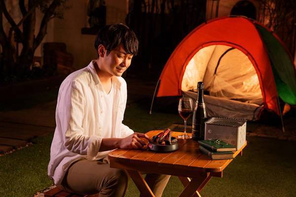 まるでキャンプをしているよう…！　焚き火を手軽に楽しめるアイテムが登場