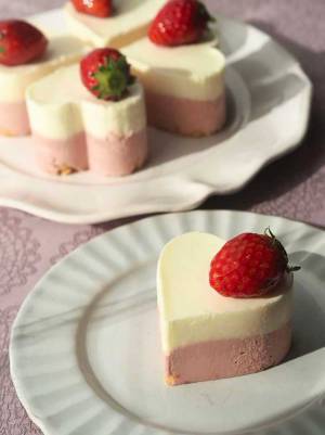 春にぴったり！紅白が美しすぎるいちごスイーツレシピ！