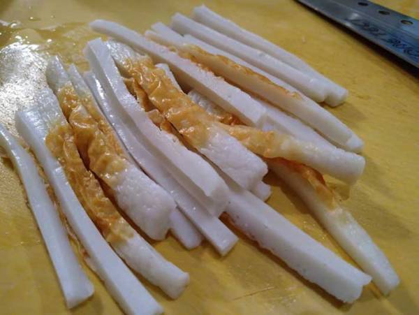 ご飯にもお酒にも合う 見た目もカワイイ『ちくわの唐揚げ』のレシピをご紹介！