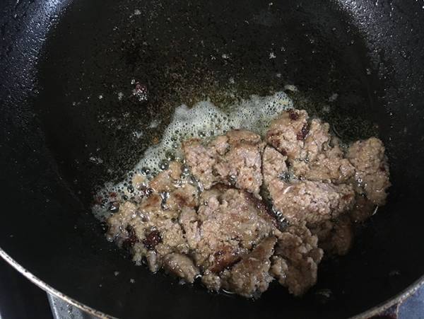 「天才の発想」と絶賛の声が続出　ハンバーグとトマト缶を用意するだけで…？