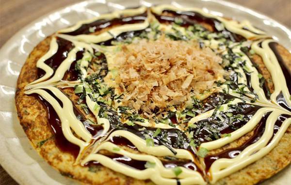 「ふわっふわ」「一瞬でなくなる」　納豆、とろろ、卵をまぜて焼くと？