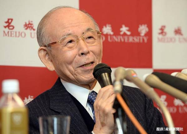 「不可能」とされた青色LEDを開発した日本人　ノーベル物理学賞・赤崎勇さんが逝去