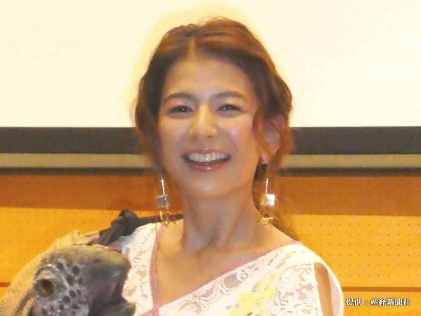 「スザンヌ３４歳、高校生になります」　その理由に「勇気をもらった」