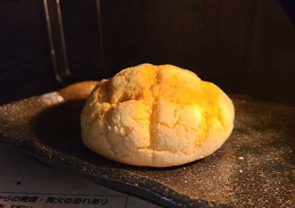 これがメロンパン！？　セブンイレブンの新商品に「まとめて３つ買った」の声