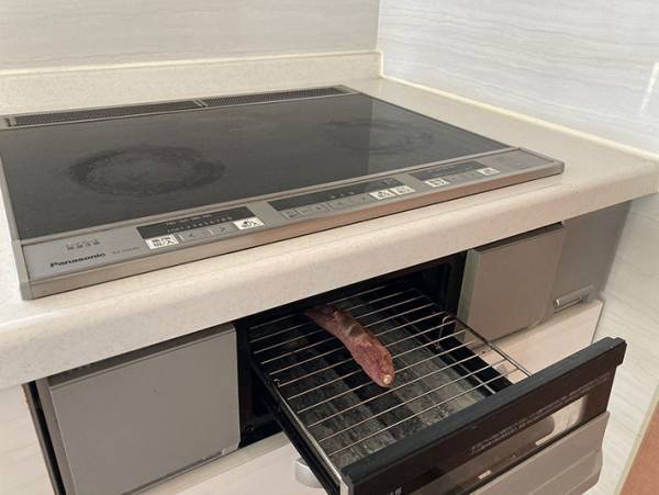 前住人の『とんでもない忘れ物』が話題に　グリルの中にあったのは…