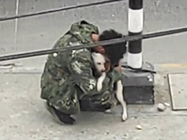 チップをもらえず、落ち込む路上ミュージシャンを励ましたのは…　「泣いた」