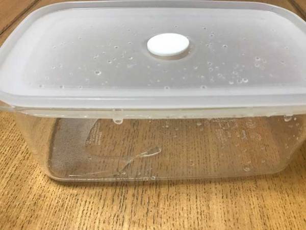 タッパーの臭いが気になって仕方ない キッチンにある調味料ですぐに消える？