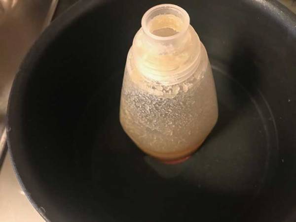 ハチミツが固まる理由とは？簡単に戻す方法をご紹介