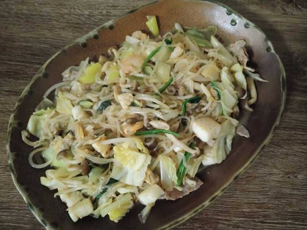 とにかく簡単！ ヘルシーで腹持ちも抜群の 『しらたきDE上海やきそば』を作ってみました！