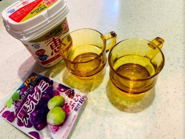 超簡単！グミとヨーグルトがあれば、とろけるあのスイーツが作れる