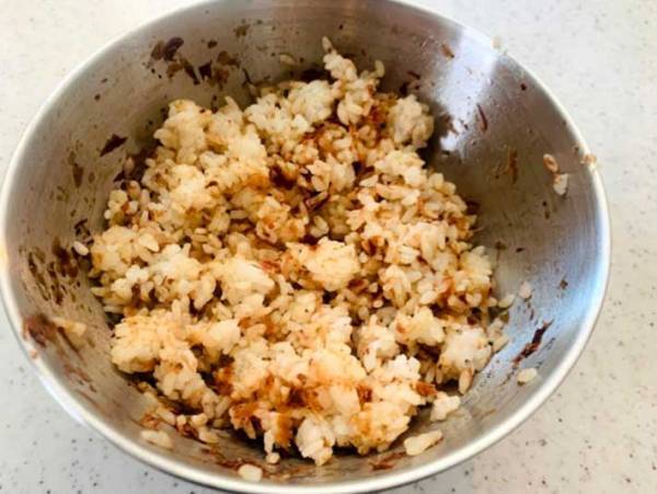 外はカリッ 中はトロッ！これが究極の焼きおにぎりだ