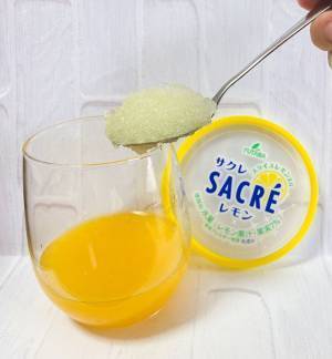 サクレ新作の白桃を食べてみたら中から出てきたのは…？