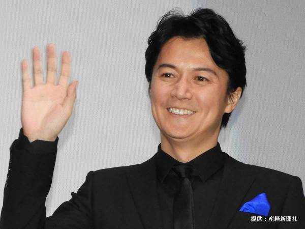 福山雅治は母親似？　公開された写真に「に…似てる！」