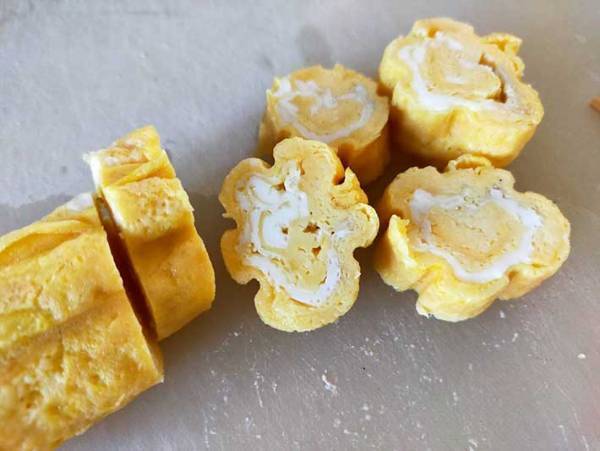 お弁当に使える！春らしい卵焼きの作り方