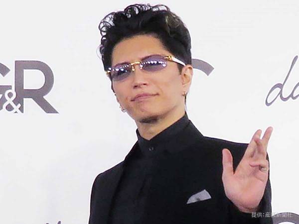 モノマネ芸人TATSUYAとのドッキリ企画！ 女性客のリアクションに、GACKTは…