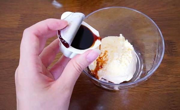 「あ…あ…あ…」　迷いなくかけた、セブンの『紅茶ポーション』に戸惑うが？