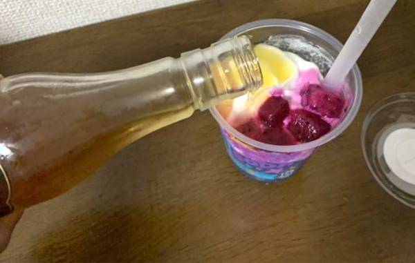 初めて買った商品に困惑！　アイスかと思っていたら…