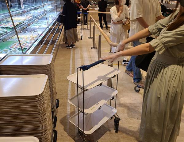 イケアレストラン、メニューを紹介　こんなに特典があるとは驚き！