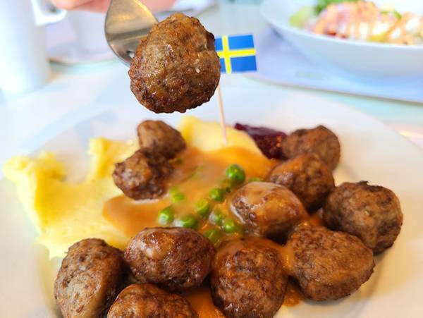 イケアレストラン、メニューを紹介　こんなに特典があるとは驚き！