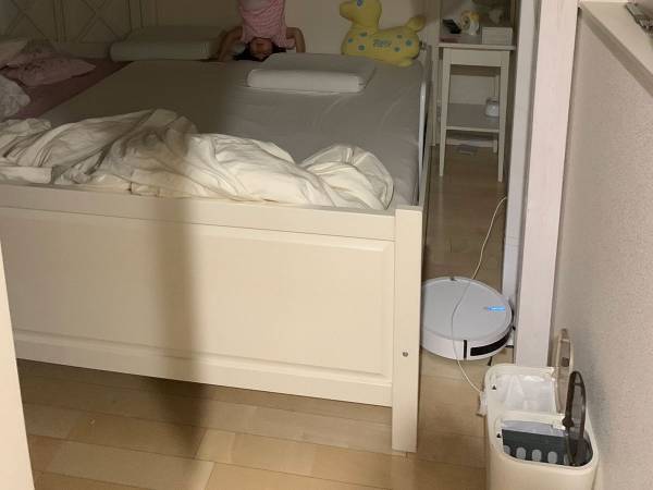 どういうこと！？　子供の寝室をのぞいたら…親は驚きで言葉を失った