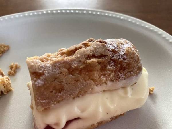 スイーツの神様ピエール・エルメがセブンイレブンとコラボ 美味すぎるエクレアとは？