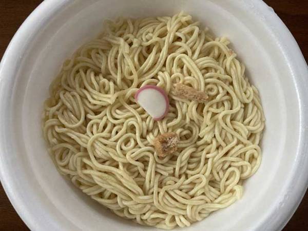 どん兵衛とU.F.O.の夢のコラボ商品 食べてみたら本当にうまかった件