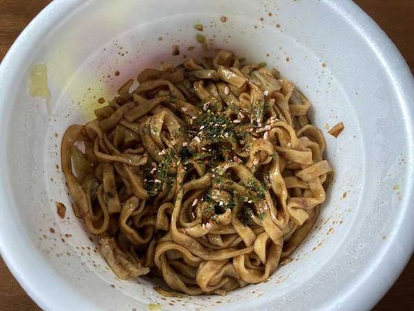 どん兵衛とU.F.O.の夢のコラボ商品 食べてみたら本当にうまかった件