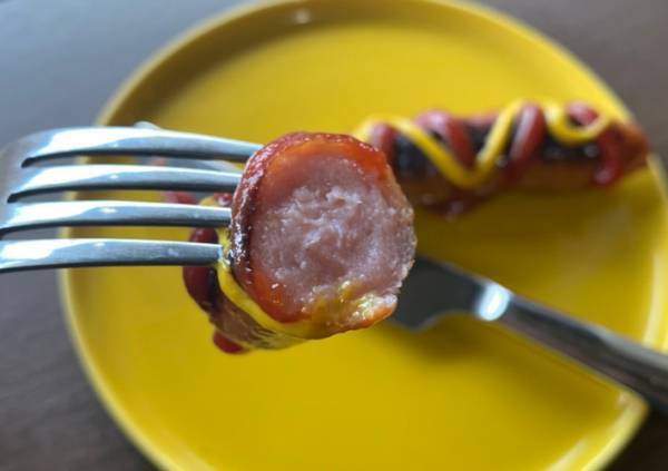 「何だコレは…」　ファミマでとんでもない『シャウエッセン』を見つけた