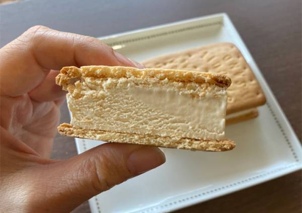 コンビニで期間限定発売の『午後の紅茶アイス』　袋に書かれていたのは？