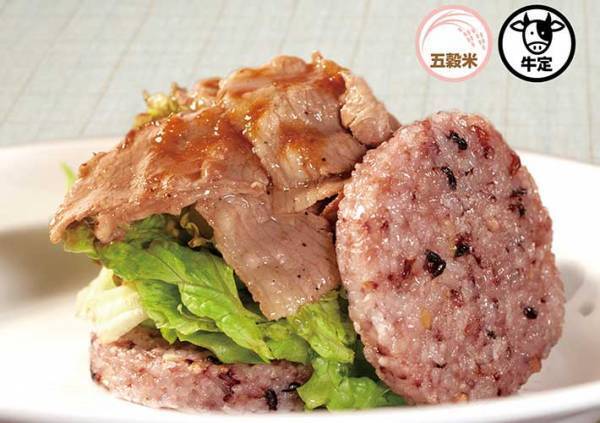 松屋の牛めしをご飯でサンド　組み合わせ３２通りのライスバーガーが販売拡大